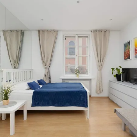 Cozy Miodowa In Historic Old Town Tenement Appartement