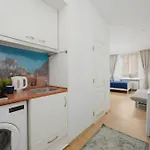 Cozy Miodowa In Historic Old Town Tenement Daire Varşova