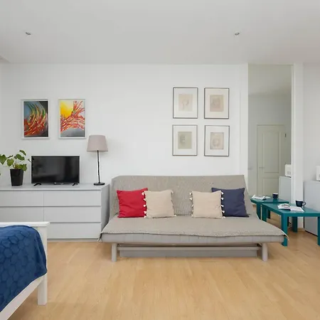 Apartament Cozy Miodowa In Historic Old Town Tenement *